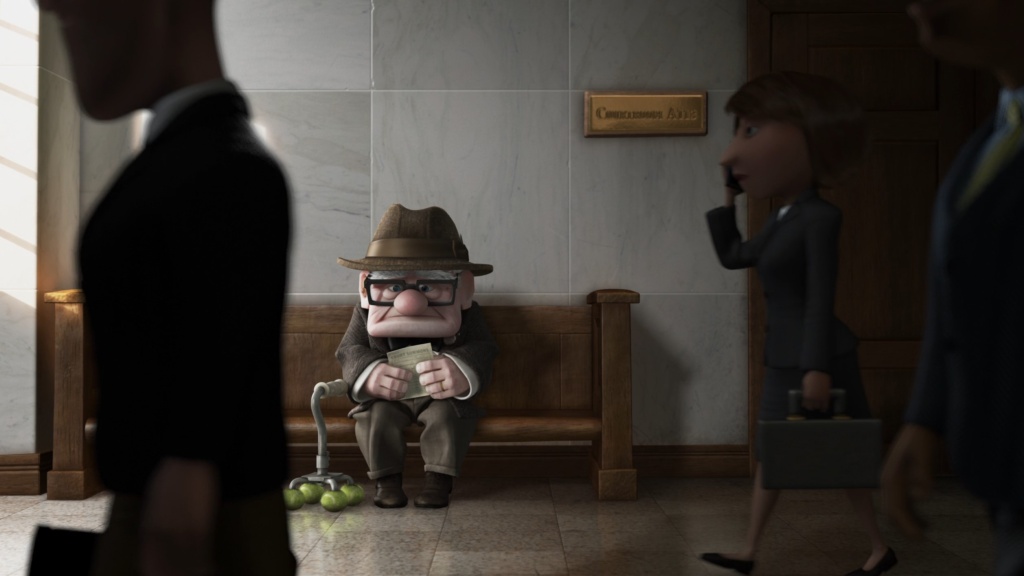 «Вверх» — номер зала.